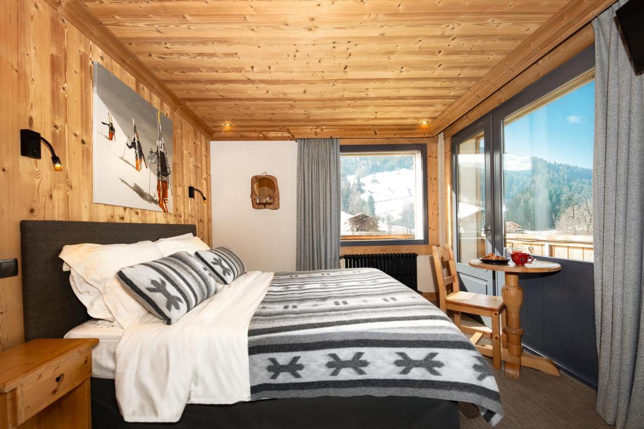 Hotel-Chalet Les Ecureuils Restaurant, Piscine, Jardin Garage Le Grand-Bornand Zewnętrze zdjęcie