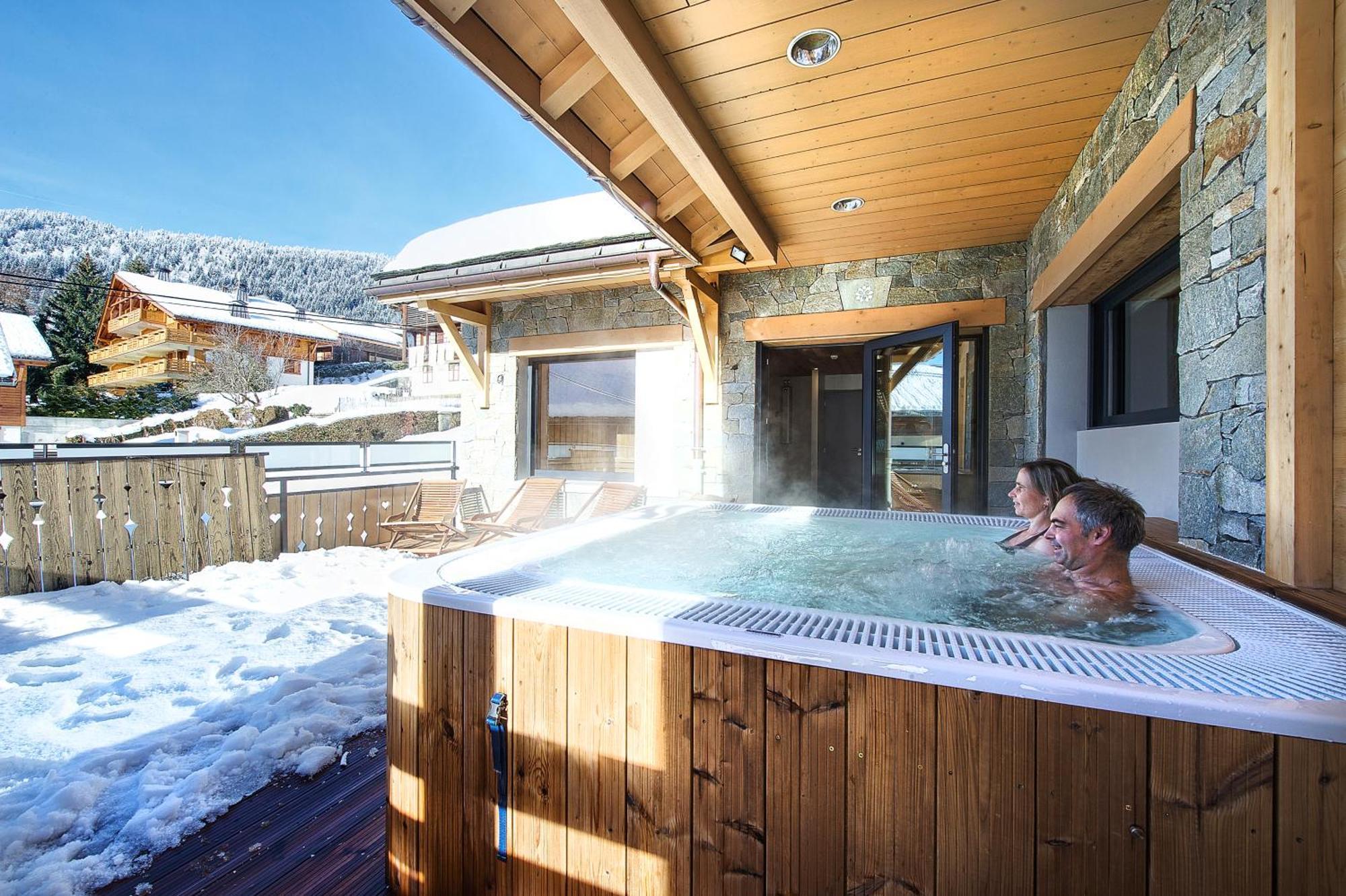 Hotel-Chalet Les Ecureuils Restaurant, Piscine, Garage Le Grand-Bornand Zewnętrze zdjęcie