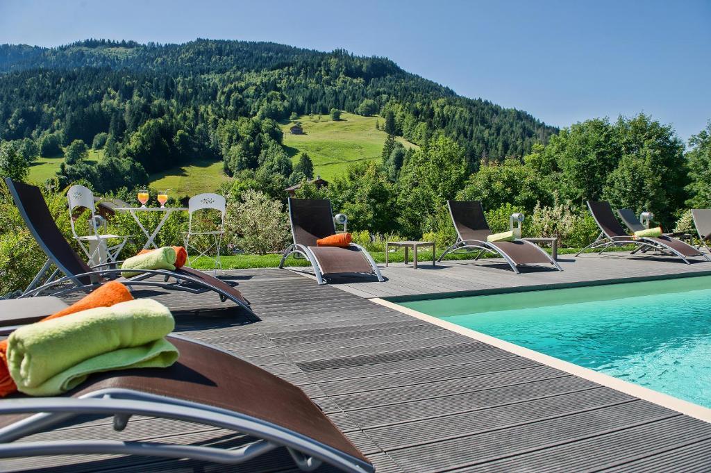 Hotel-Chalet Les Ecureuils Restaurant, Piscine, Garage Le Grand-Bornand Zewnętrze zdjęcie